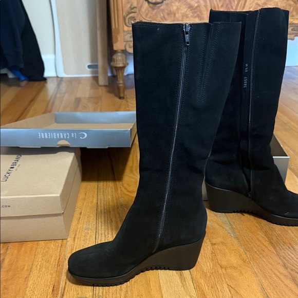 NWT La CANADIENNE Gaby Black Suede Waterproof Wedge Boots - Picture 3 of 5